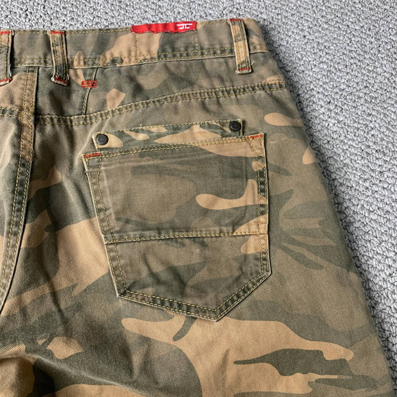 Jordan Craig Mens‎ Shorts Size 34 Brown Camouflage Cut Off Pockets Casual - Picture 4 of 11